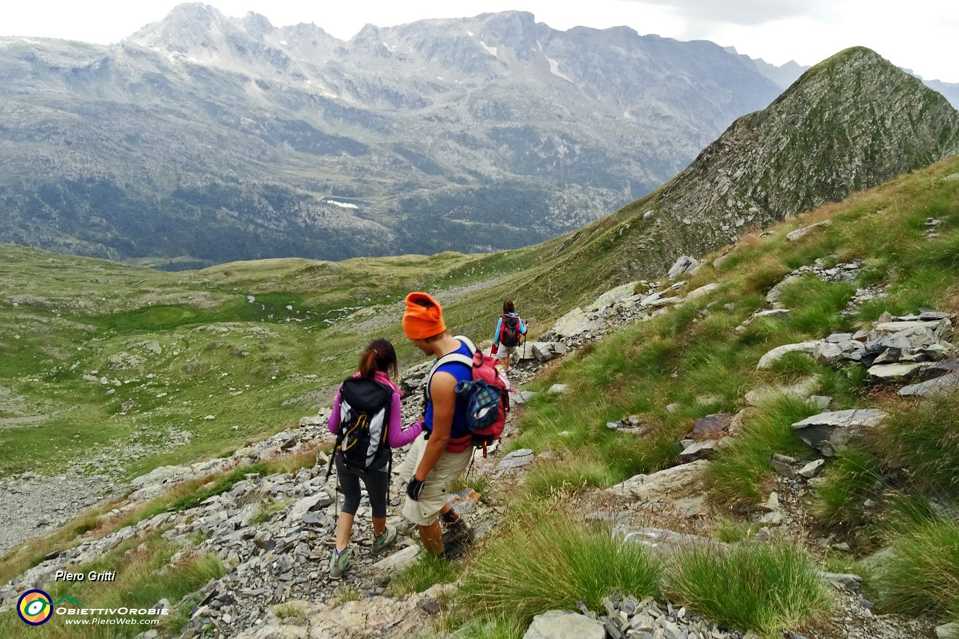 62 Vista verso il Calvi, il Madonnino e il Cabianca.JPG -                                